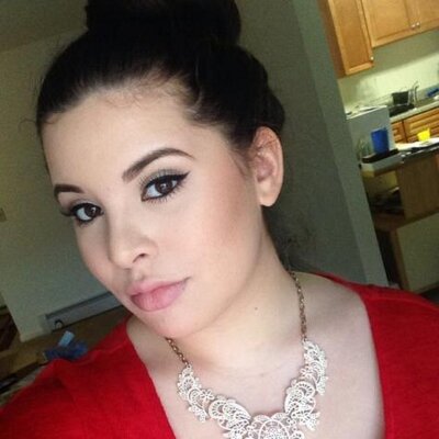 Profile Picture of Joelle (@joelle_steele) on Twitter