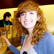 Profile Picture of Renee Reynolds (@redheadrenee) on Youtube