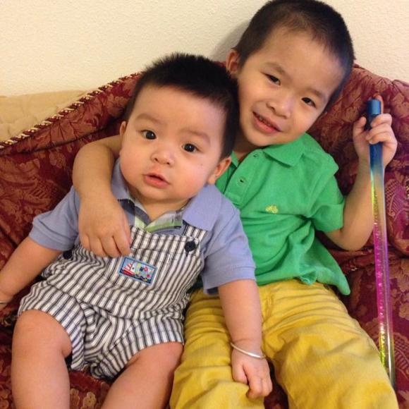 Profile Picture of Michael Nguyen (@michaeldenny1) on Poshmark