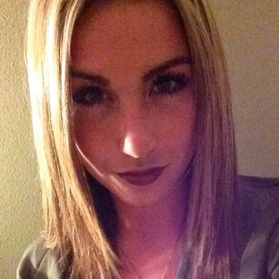 Profile Picture of Danielle (@danicurley5990) on Twitter