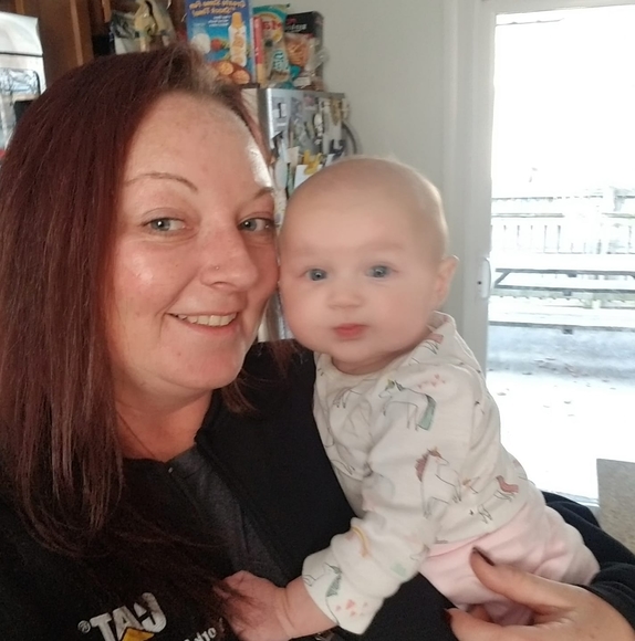 Profile Picture of Christina Duncker (@clewis1080) on Poshmark