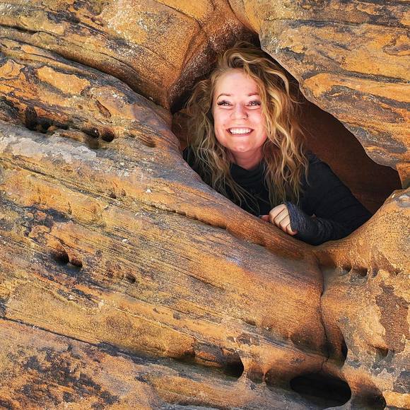 Profile Picture of Ariel Sandow (@arielsandow) on Poshmark