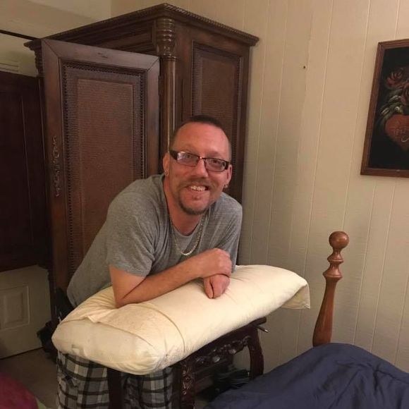 Profile Picture of Richard Hoh (@rhoh13) on Poshmark