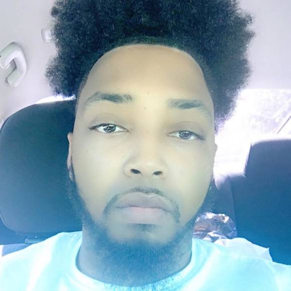 Profile Picture of Orlandus Cleaves (@orlanduscleaves) on Poshmark