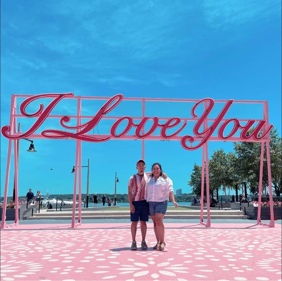 Profile Picture of Kevin Tambis (@kevintambis) on Poshmark