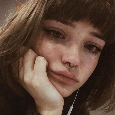 Profile Picture of Kim Mire (@KimMire14) on Twitter