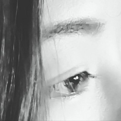 Profile Picture of Phoebe Chung (@itdoesntworkha) on Twitter