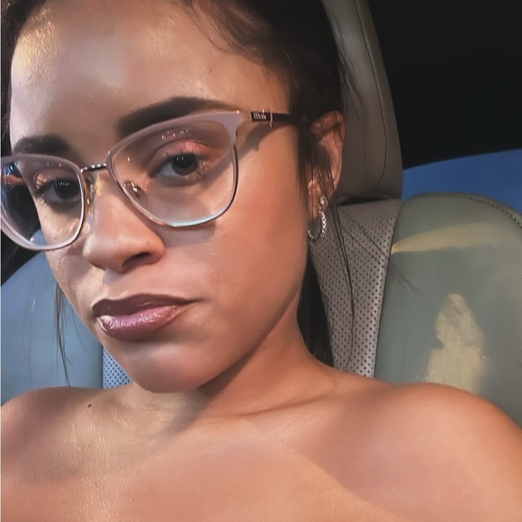 Profile Picture of Branasha Melvins (@branashamelvins) on Poshmark