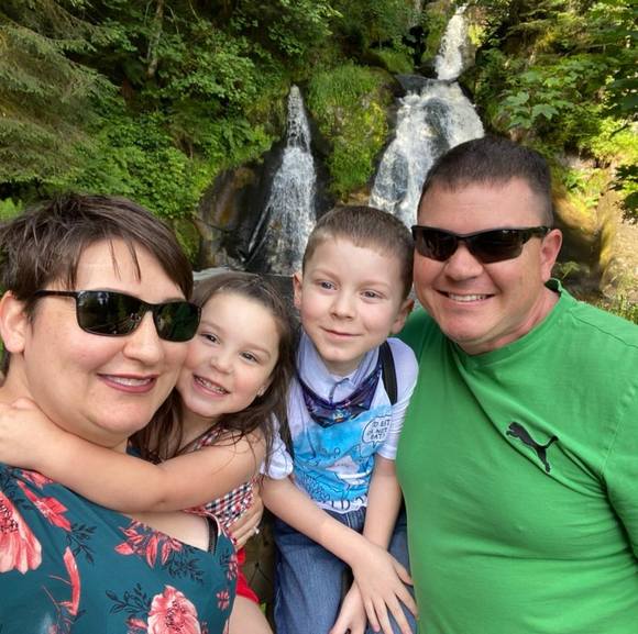 Profile Picture of Melissa Marcal (@melmarcal84) on Poshmark