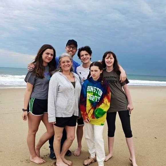 Profile Picture of Christina Chastain (@crisroji) on Poshmark