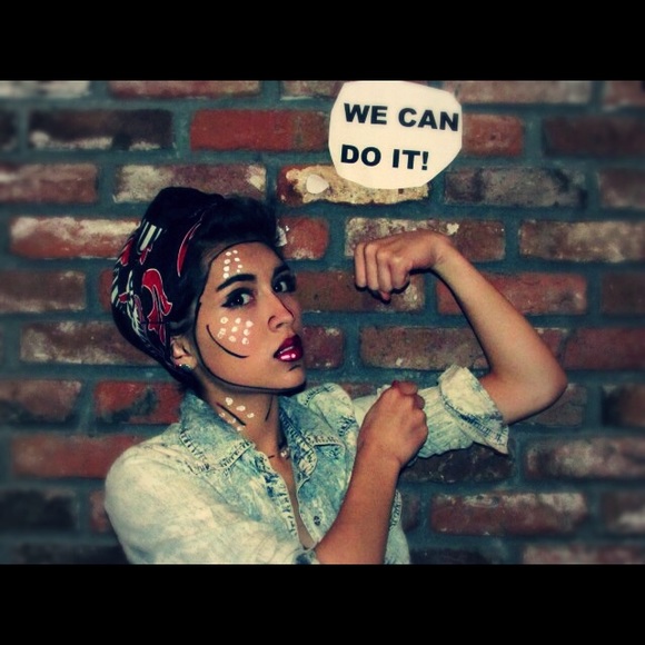 Profile Picture of Mia Sudmeier (@mias22) on Poshmark