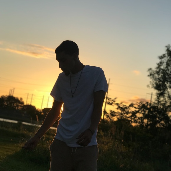 Marcus Rojas - Poshmark Profile Picture of Marcus Rojas (@rxjas3) on Poshmark