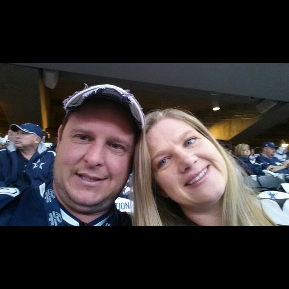 Profile Picture of Heather Stieler (@hstieler) on Poshmark
