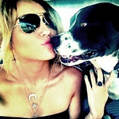 Profile Picture of Mary Jane Cyrus (@MaryJaneCyrus) on Twitter