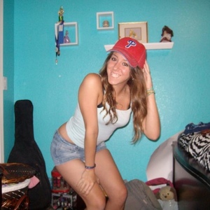 Profile Picture of Alex Gelo (@lilgel) on Myspace