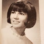 Profile Picture of Carolyn Crum Robertson (@nanarob24) on Instagram