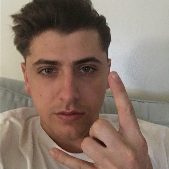 Colby Zinser - Poshmark Profile Picture of Colby Zinser (@llcoolc23) on Poshmark