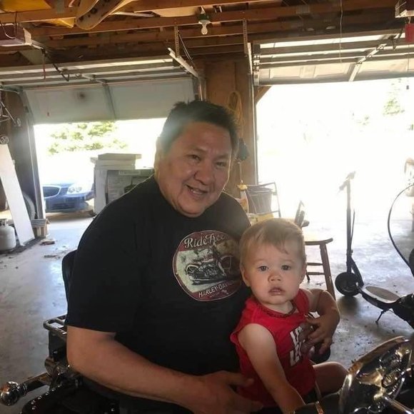 Profile Picture of Willie Bearshield (@wbearshield) on Poshmark