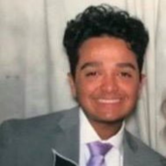 Profile Picture of Jason Bello (@jasonbello4) on Poshmark