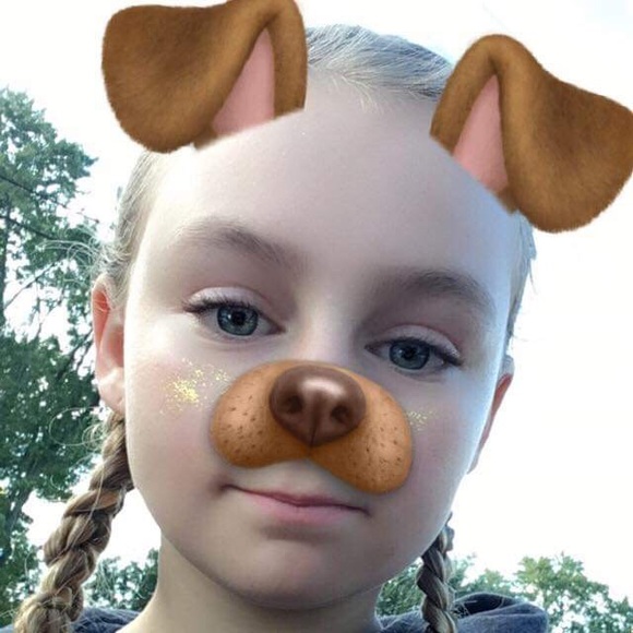 Profile Picture of Adreonna Sozzi (@adreonna_sozzi) on Poshmark