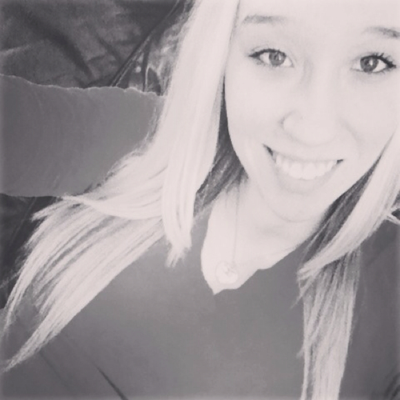 Profile Picture of Kaitlin Wright (@kaiixo) on Poshmark