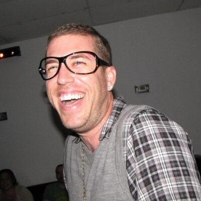 Profile Picture of Nicholas Wagner (@nickoderm) on Twitter