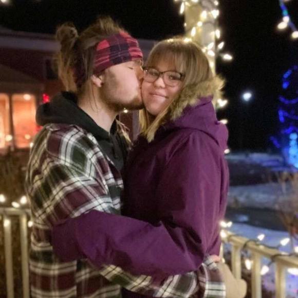 Profile Picture of Matt Clark (@mattttyyy42000) on Poshmark