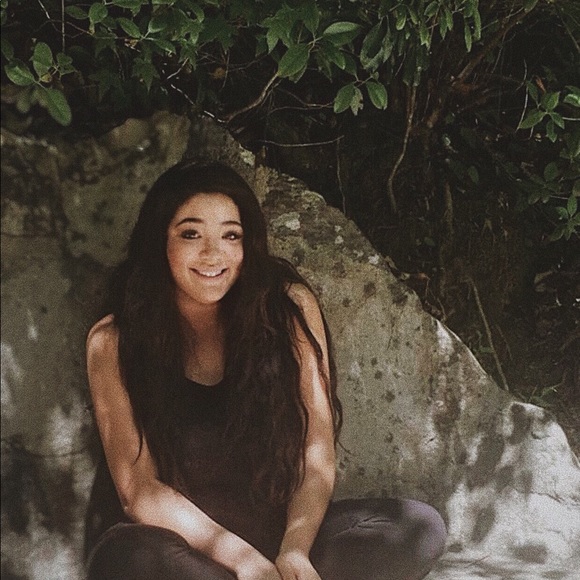 Kendra Burden - Poshmark Profile Picture of Kendra Burden (@kendra_01) on Poshmark