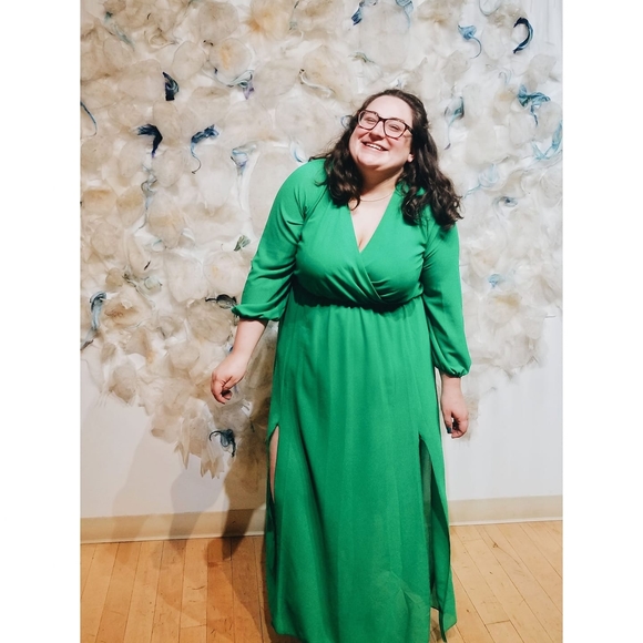 Profile Picture of Stevie Midolo (@midolos) on Poshmark