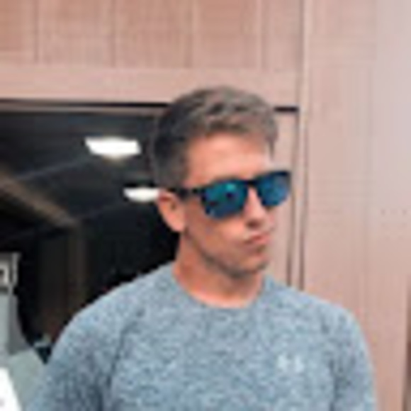 Profile Picture of Preston Arnold (@prestonqarnold) on Poshmark