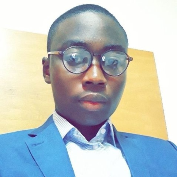 Profile Picture of Jonathan Fayosseh (@jfayosseh) on Poshmark