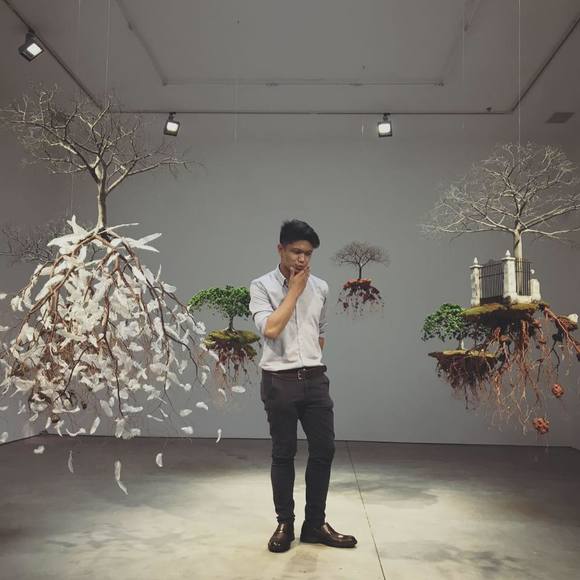 Nicolo Florendo - Poshmark Profile Picture of Nicolo Florendo (@nicoloflorendo) on Poshmark