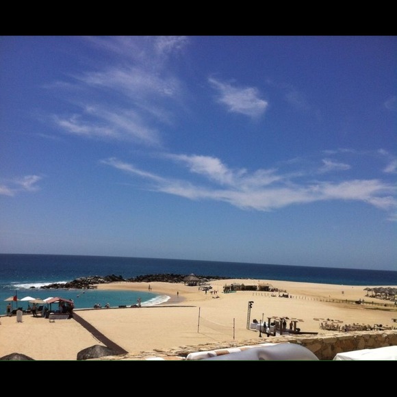 Profile Picture of Kat Mantelli (@katta) on Poshmark