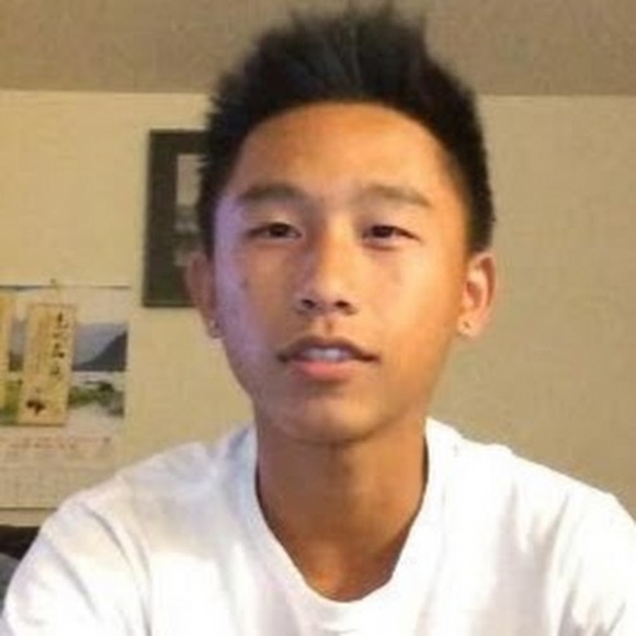 Profile Picture of Alec Tran (@alecsensei) on Poshmark