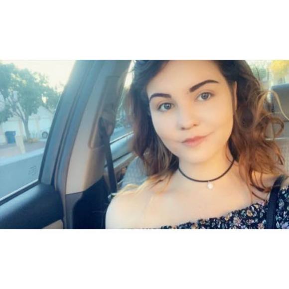 Profile Picture of Gina Boschetto (@ginaboschetto) on Poshmark