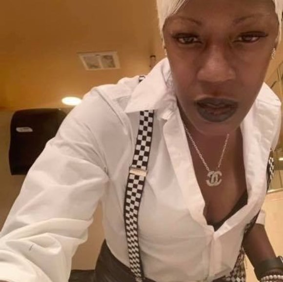 Profile Picture of Yolanda Harvell (@yolanda_street) on Poshmark