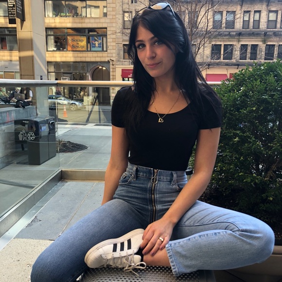 Profile Picture of Bianca Calviello (@biancacal) on Poshmark