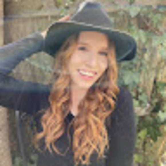 Profile Picture of Alex Siegel (@alexsiegel29) on Poshmark