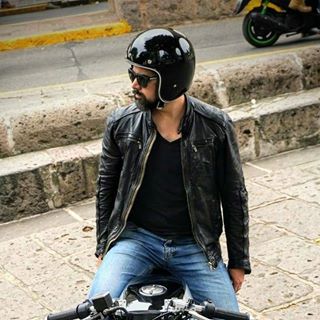 Profile Picture of Alejandro IbaVa (@alejandro.i.vallin) on Facebook
