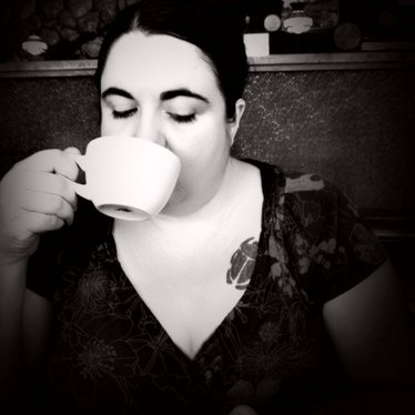 Profile Picture of Laura Bass (@motel_matches) on Twitter