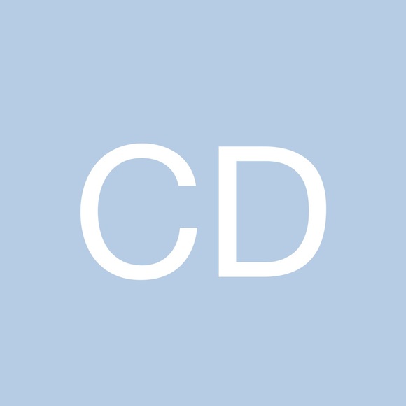 Profile Picture of Carrie Dunkowski (@cdunkowski) on Poshmark