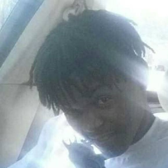 Profile Picture of T-ray Terentino (@tterentino) on Poshmark