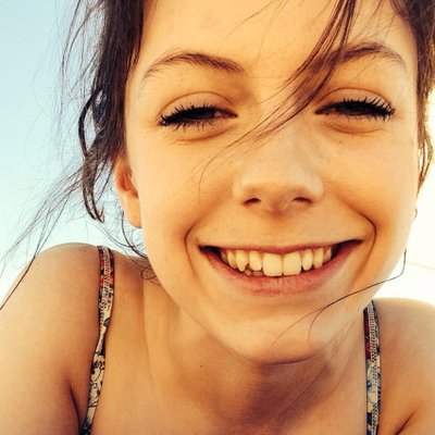 Profile Picture of Louise Taylor (@LouiseTaylor__) on Twitter