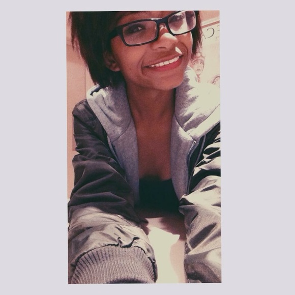 Profile Picture of Amanda Catchings (@_amanda84) on Poshmark