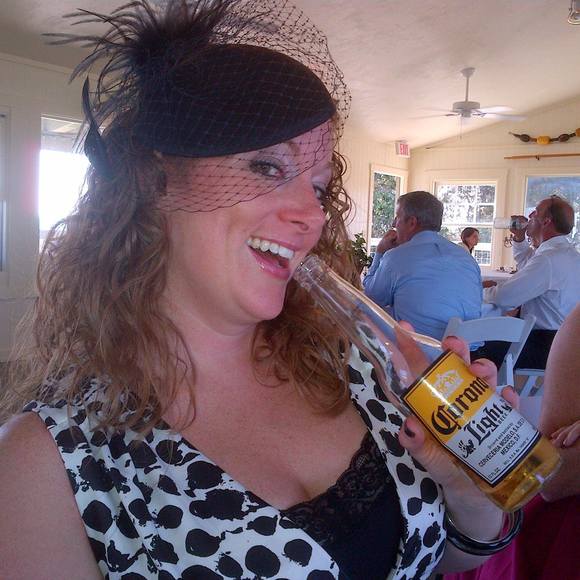 Profile Picture of Carrie Reid (@carriereid351) on Poshmark