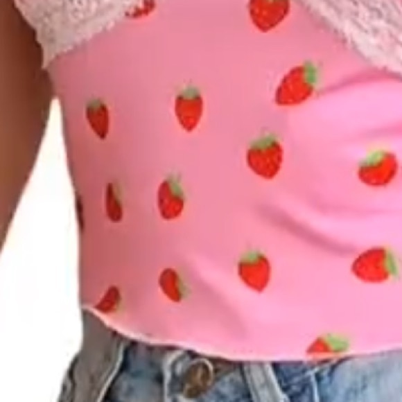 Profile Picture of Phoebe Piacente (@ppiacente) on Poshmark