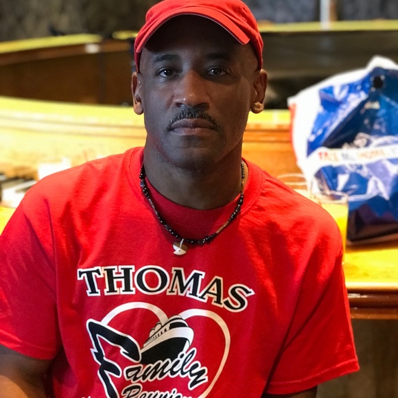 Profile Picture of Kevin Gamble (@kluv8005) on Poshmark