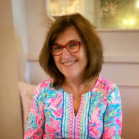 Profile Picture of Eileen Shapiro (@ecsgp) on Poshmark