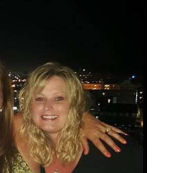 Profile Picture of Jennifer Buffenmyer-hartman (@jhartman05) on Poshmark