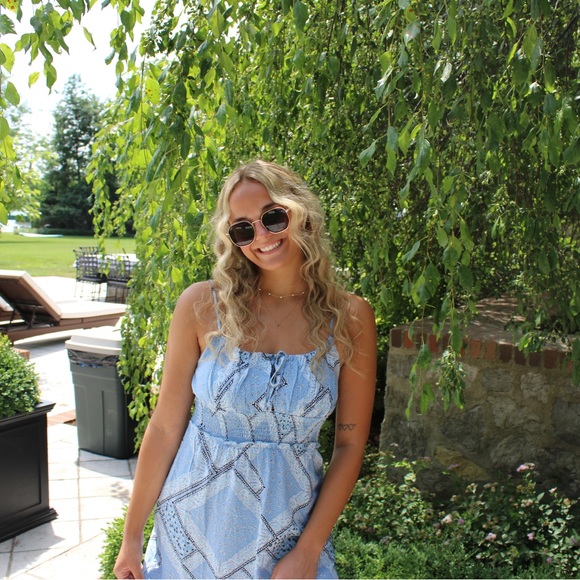 Profile Picture of Alyssa Stiener (@alyssa_stiener) on Poshmark